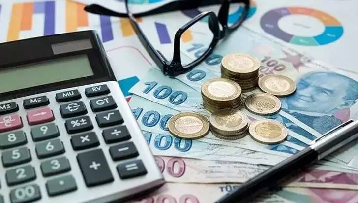 Yapılan ek zam müjdes ile SSK, Bağ-Kur emeklileri ne kadar maaş alacak, kök maaşları ne kadar olacak? İşte kuruşu kuruşuna emeklilerin alacağı net maaşlar 2