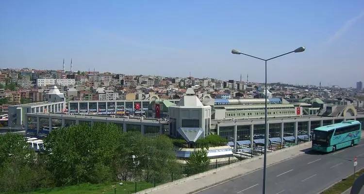 İstanbul'da en çok hangi ilden yaşayan var? Hangi ilçede en fazla hangi memleketli var? 34