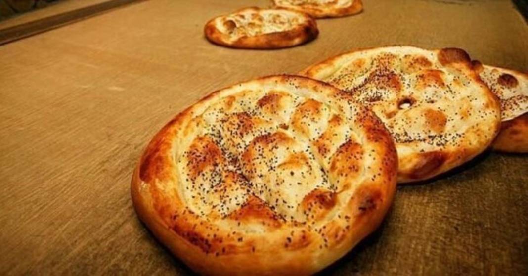 Ramazan sofralarının baş tacı pidenin fiyatı belli oldu: O, ilimizde pideye zam yok! Bu yıl ramazan pidesi ne kadar? 250 gram pide kaç TL olacak? 3
