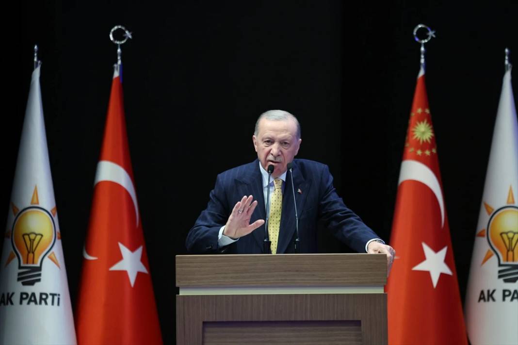 Erdoğan Özgür Özel'e çok sert konuştu: Başkomutan olarak söylüyorum ayağını denk al, almazsan denk almasını bildiririz 1