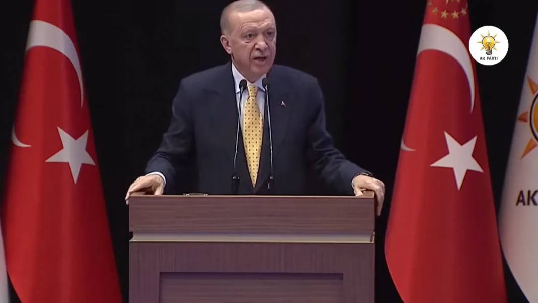 Erdoğan Özgür Özel'e çok sert konuştu: Başkomutan olarak söylüyorum ayağını denk al, almazsan denk almasını bildiririz 5
