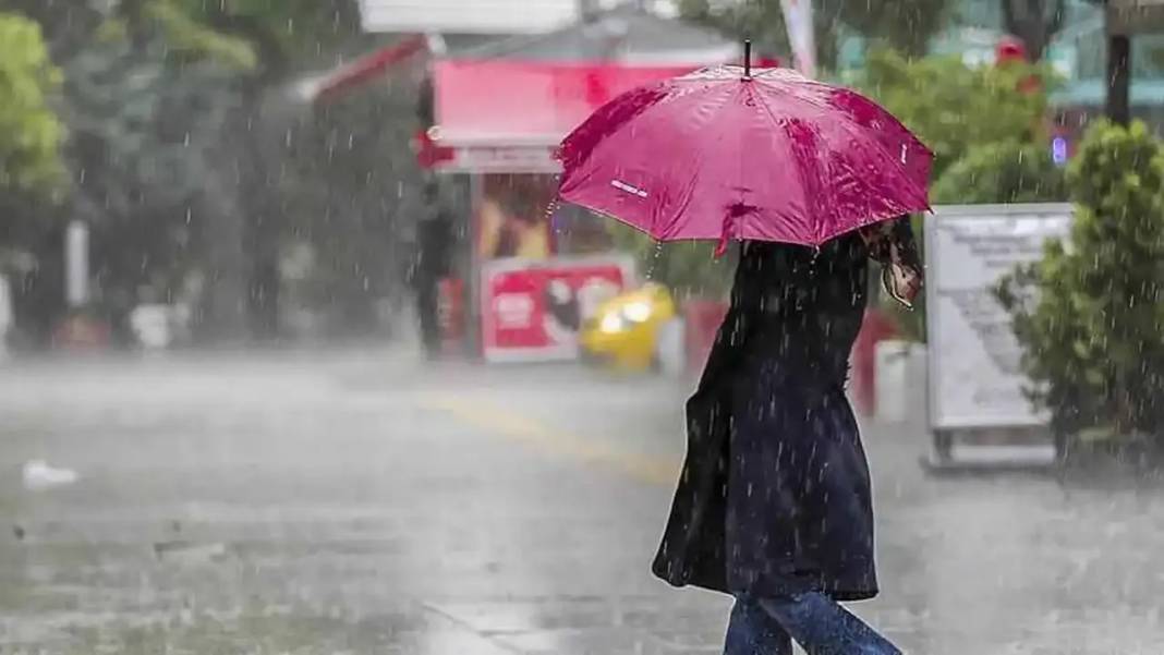 Kar çok fena geliyor! Meteoroloji ve AKOM'dan İstanbul dahil tüm ülke geneline uyarı üzerine uyarı geldi 8