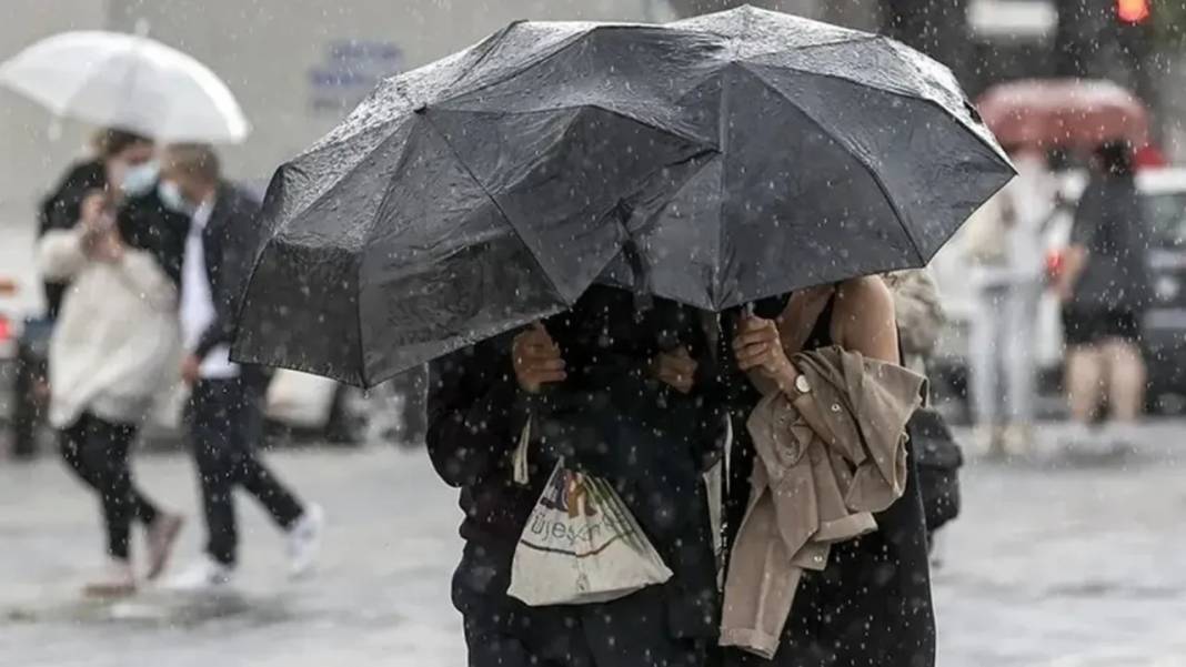 Kar çok fena geliyor! Meteoroloji ve AKOM'dan İstanbul dahil tüm ülke geneline uyarı üzerine uyarı geldi 6