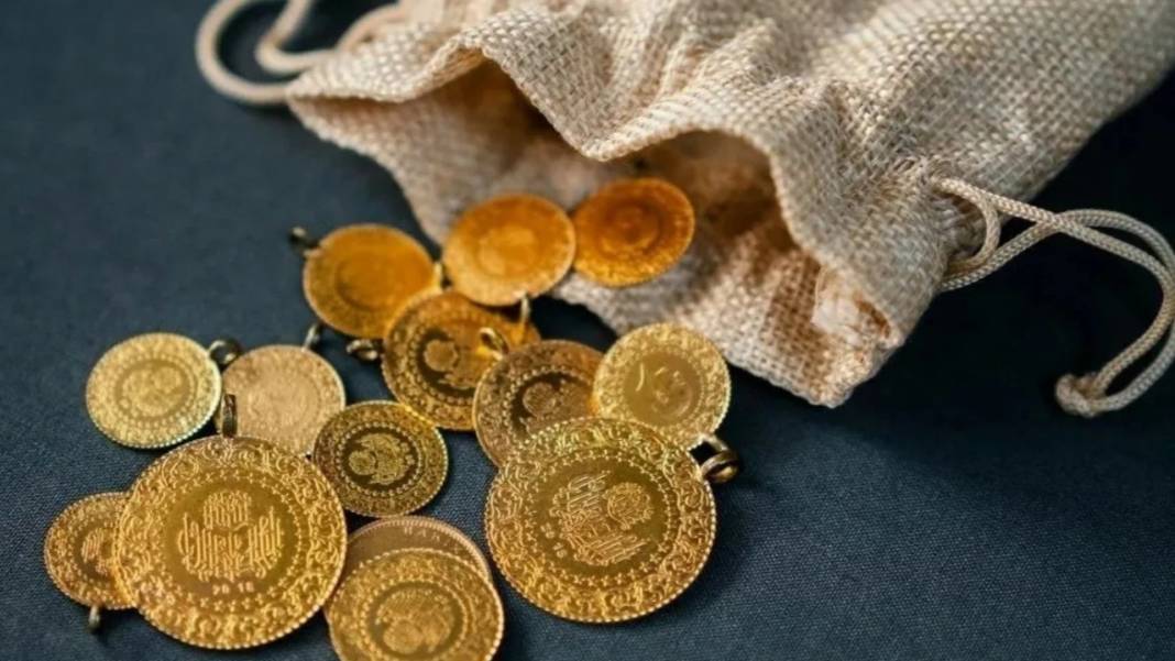 Altında son dakika: Düşüyor mu? Cumhuriyet altını, çeyrek ve gram altın fiyatları bugün ne kadar, kaç TL? 4