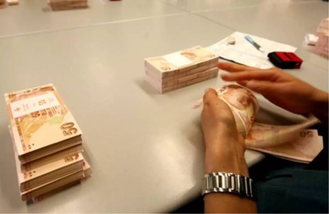 Emekli bayram ikramiyesi 4000 TL hesaplara ne zaman yatacak, kimler ikramiye alamayacak? 6