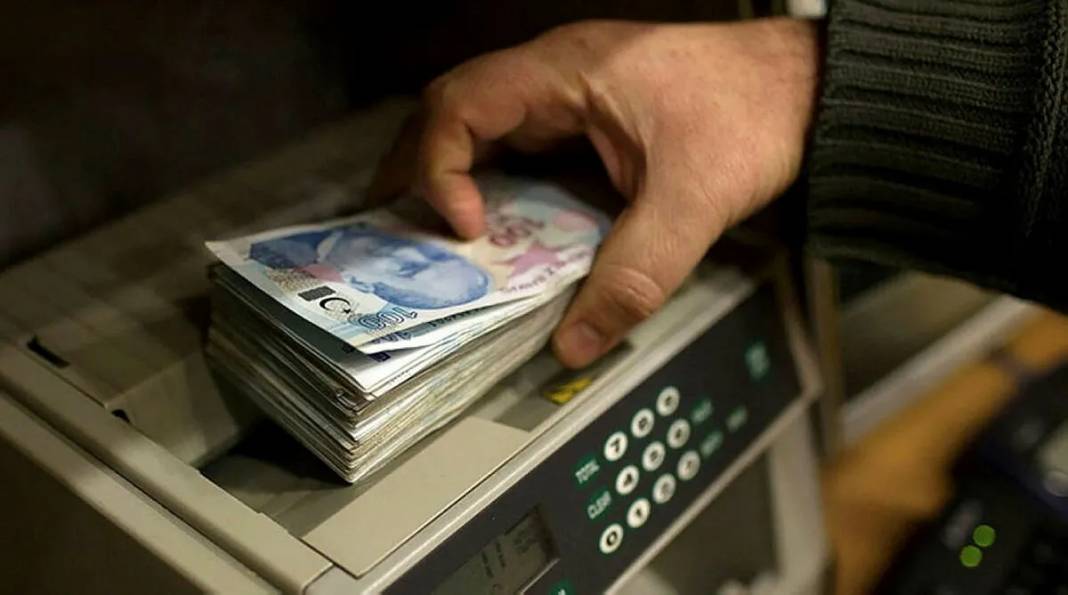 Emekli bayram ikramiyesi 4000 TL hesaplara ne zaman yatacak, kimler ikramiye alamayacak? 1