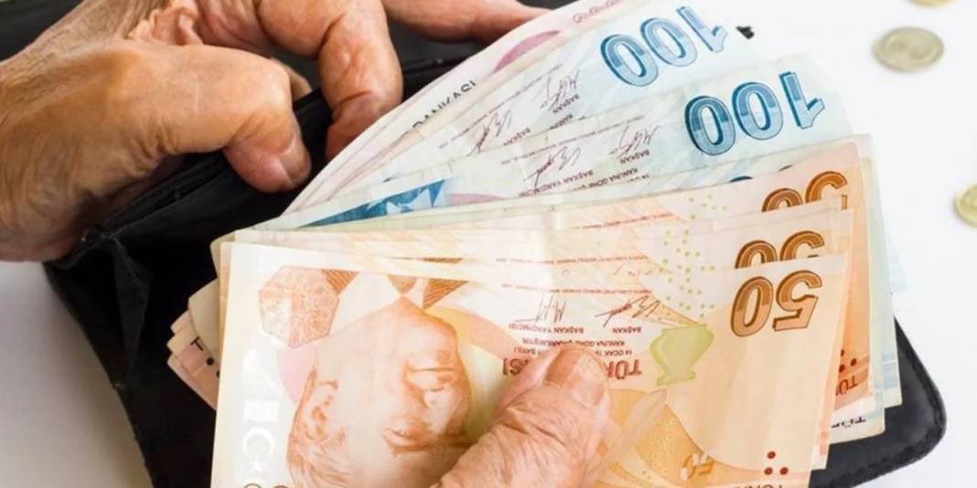 Milyonlarca emekli bekliyor! Bayram ikramiyesi için kritik tarihler belli oldu! İşte masadaki rakam 6
