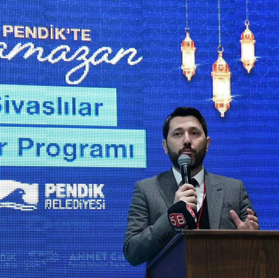 Siyasiler bu iftara akın etti! Pendik Sivaslılar derneğinin iftar programına yoğun katılım ile gerçekleşti 2