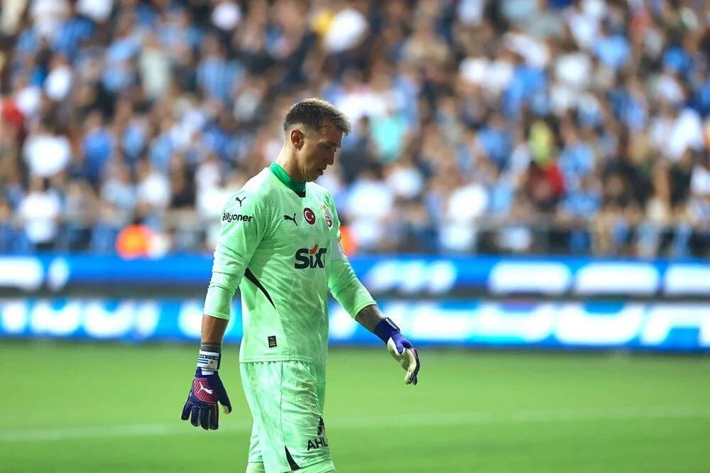 Galatasaray Muslera' a veda ediyor: İşte, transfer listesindeki 4 isim! 1