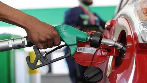 Akaryakıt fiyatları düşecek mi? İşte 30 Nisan 2025 güncel benzin, motorin ve LPG fiyatları 6