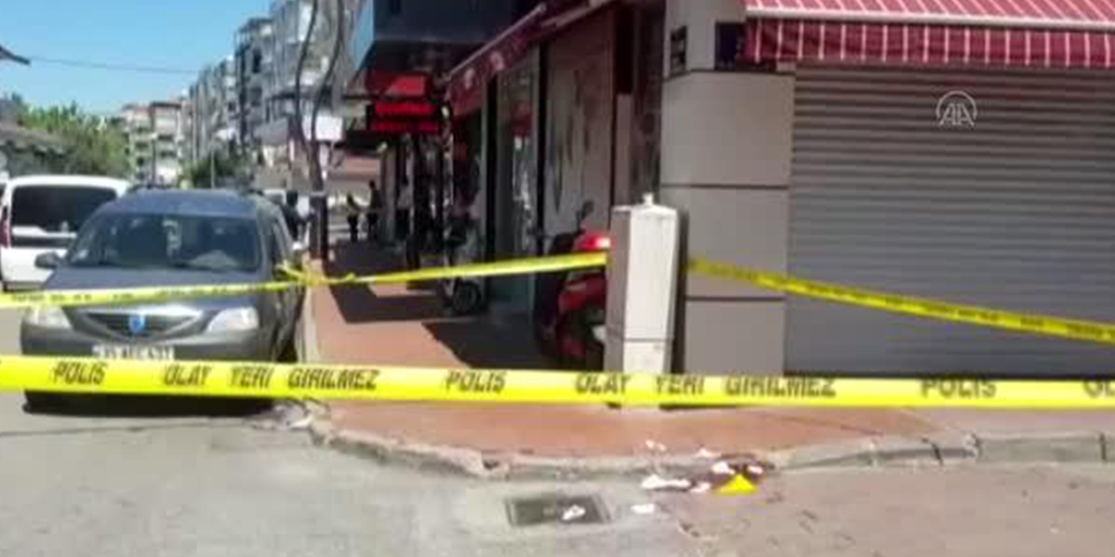 İzmir'de dehşet! Annesini yaraladı, yardıma gelen 2 kişiyi öldürdü!