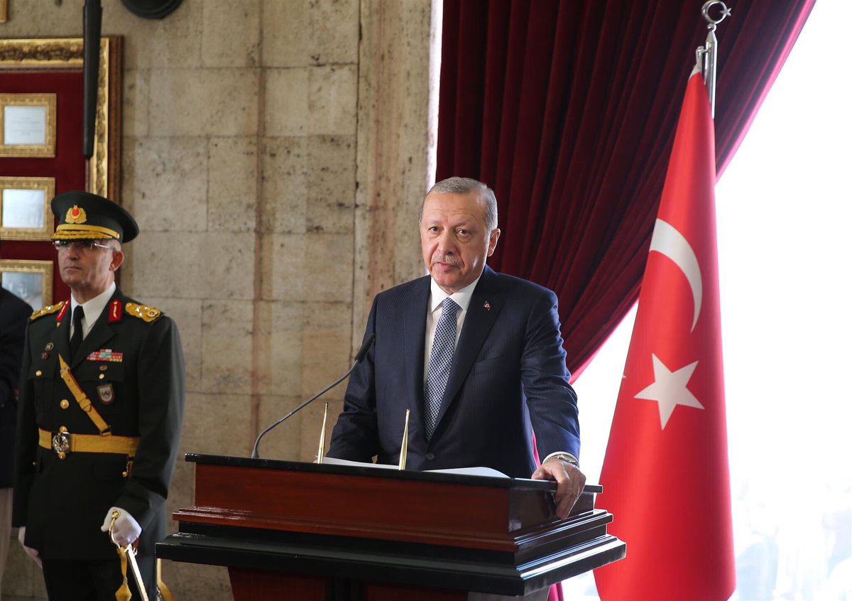 Cumhurbaşkanı Erdoğan ve devlet erkanı Anıtkabir'deki 30 Ağustos Zafer Bayramı törenine katıldı!