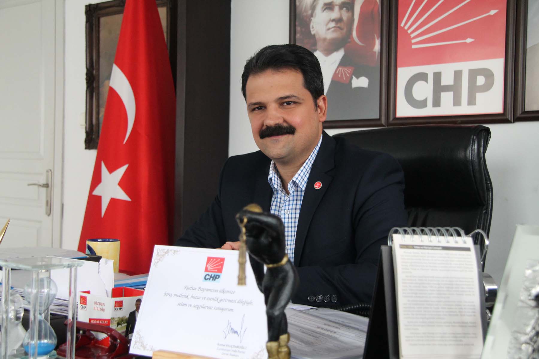 CHP'de ses kaydı skandalı!  Konak İlçe Başkanı Çağrı Gruşçu görevinden istifa etti
