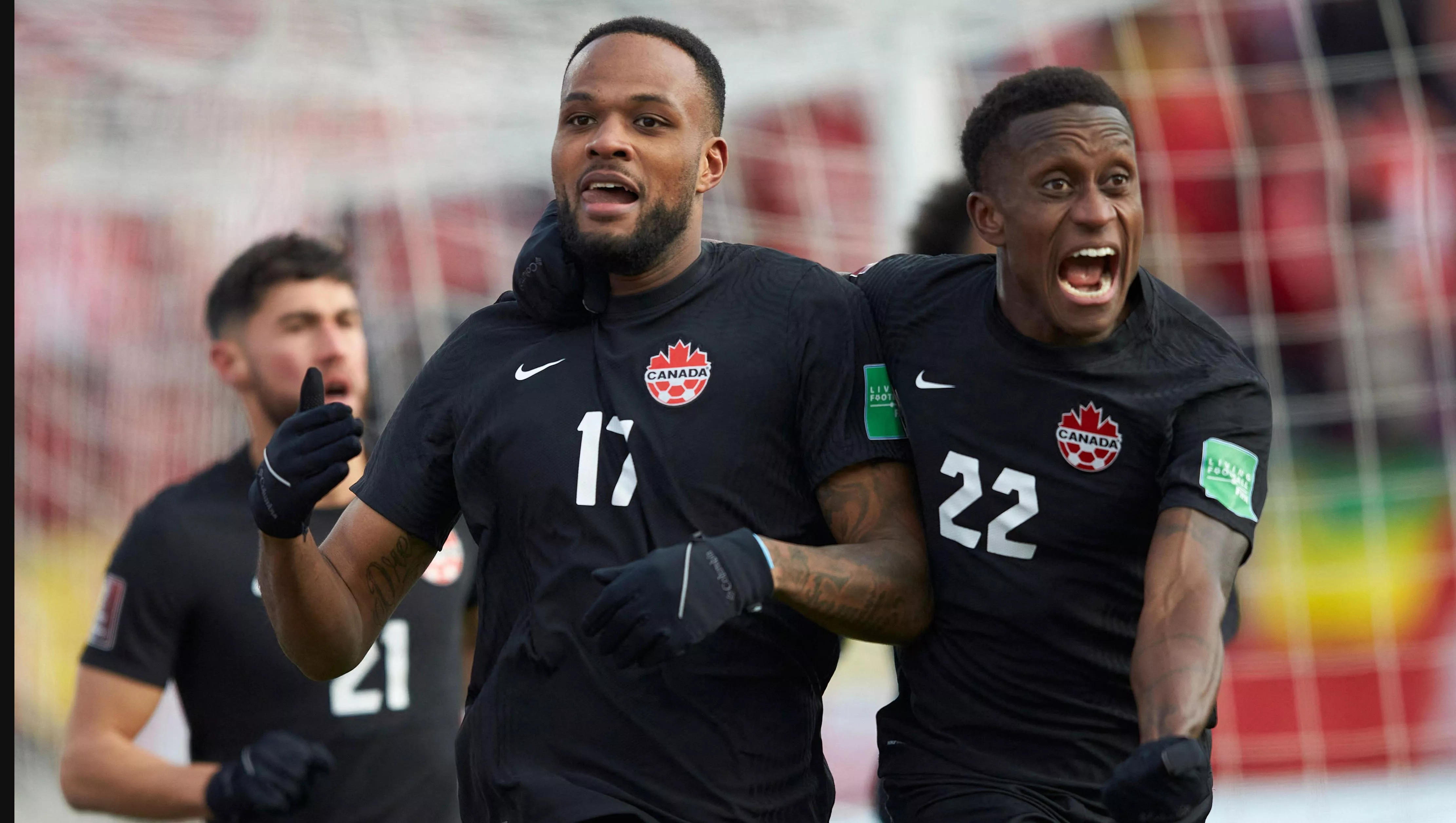 Beşiktaş'lı Cyle Larin adını Kanada tarihine altın harflerle yazdırdı!