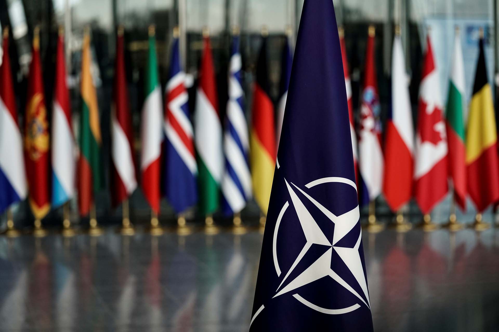 NATO 4. , 5.madde nedir, içeriği ne? NATO Antlaşması maddeleri