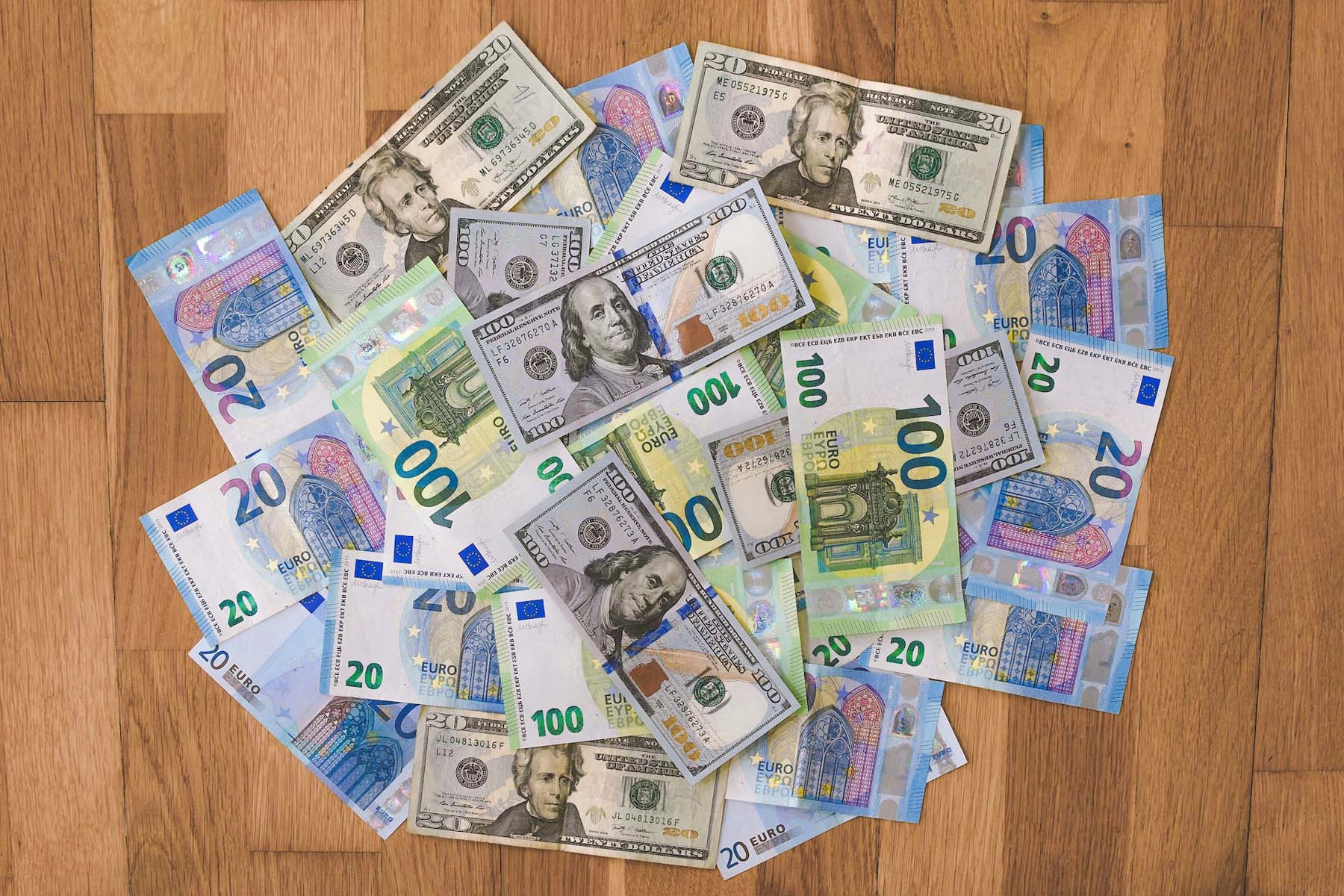 Dolar kuru yeni haftaya yükselişle merhaba dedi! Kur yukarı doğru çıkıyor, Euro kritik seviyede!