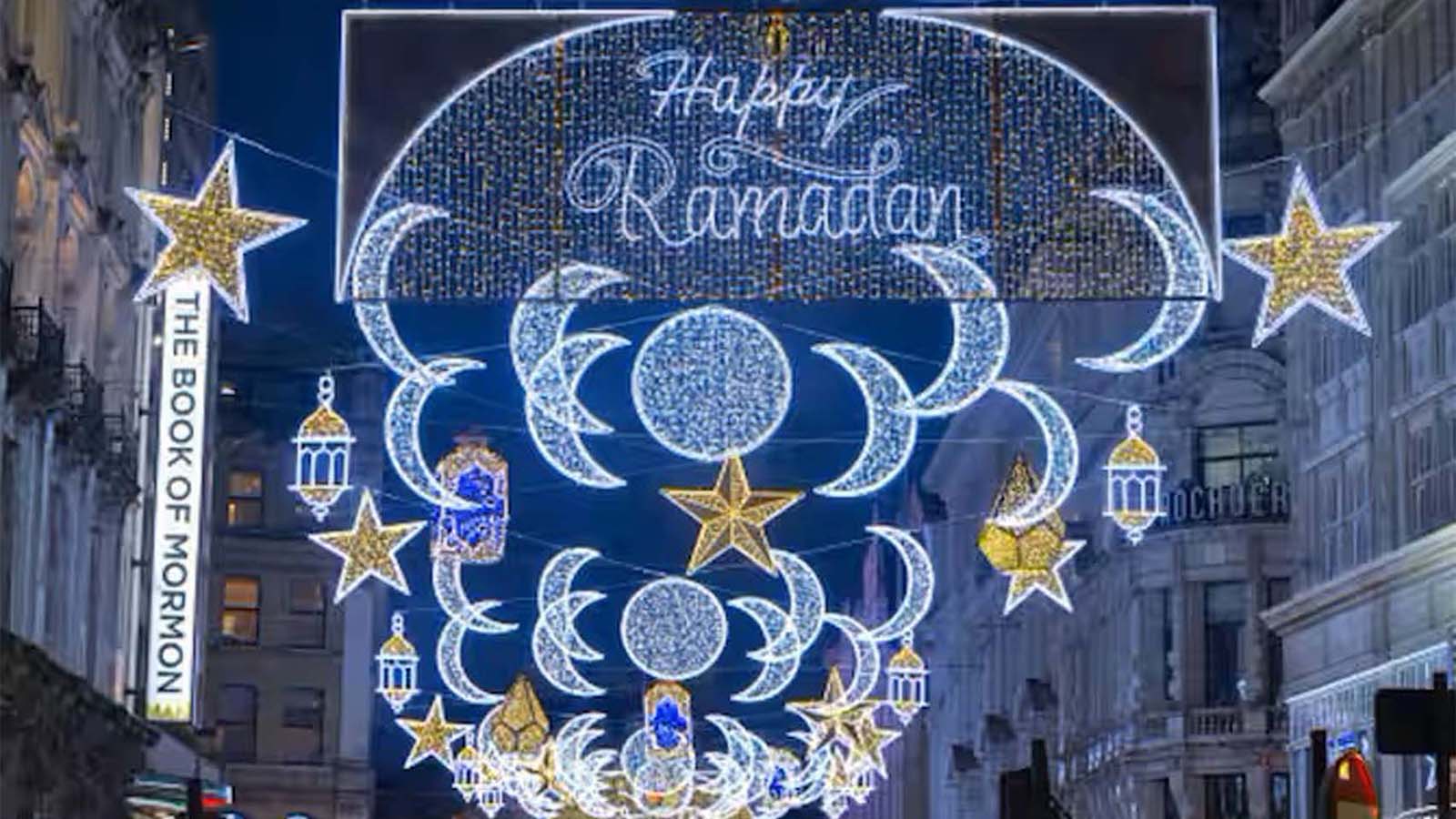 Londra Caddelerinde "Hoş Geldin Ramazan" coşkusu!