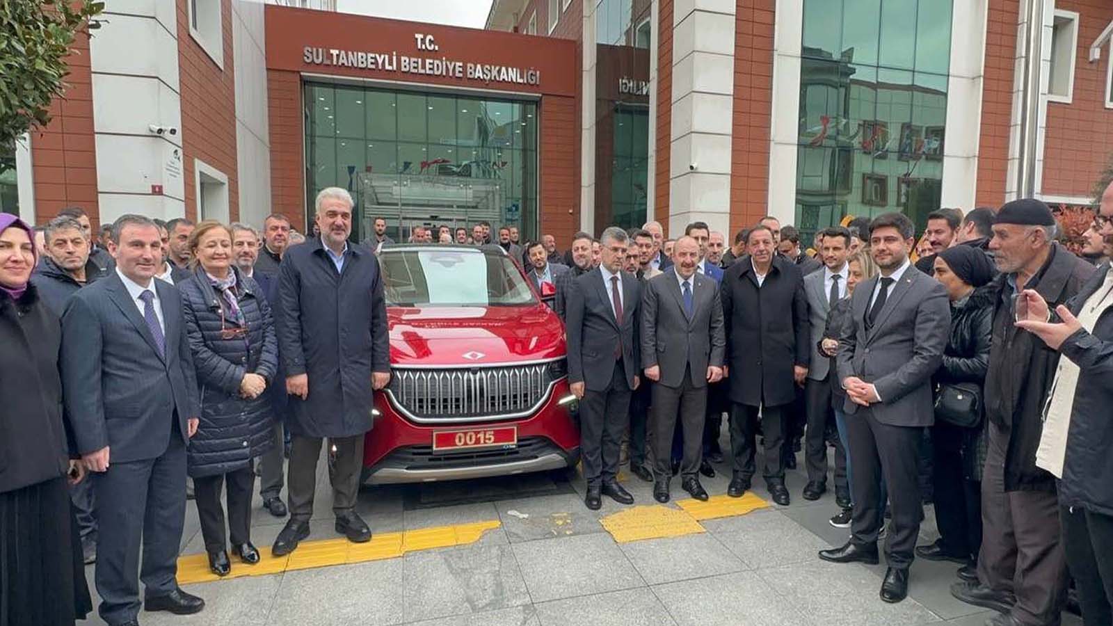 Mustafa Varank Togg ile yollarda! Sultanbeyli Belediyesine Togg aracı ile geldi!