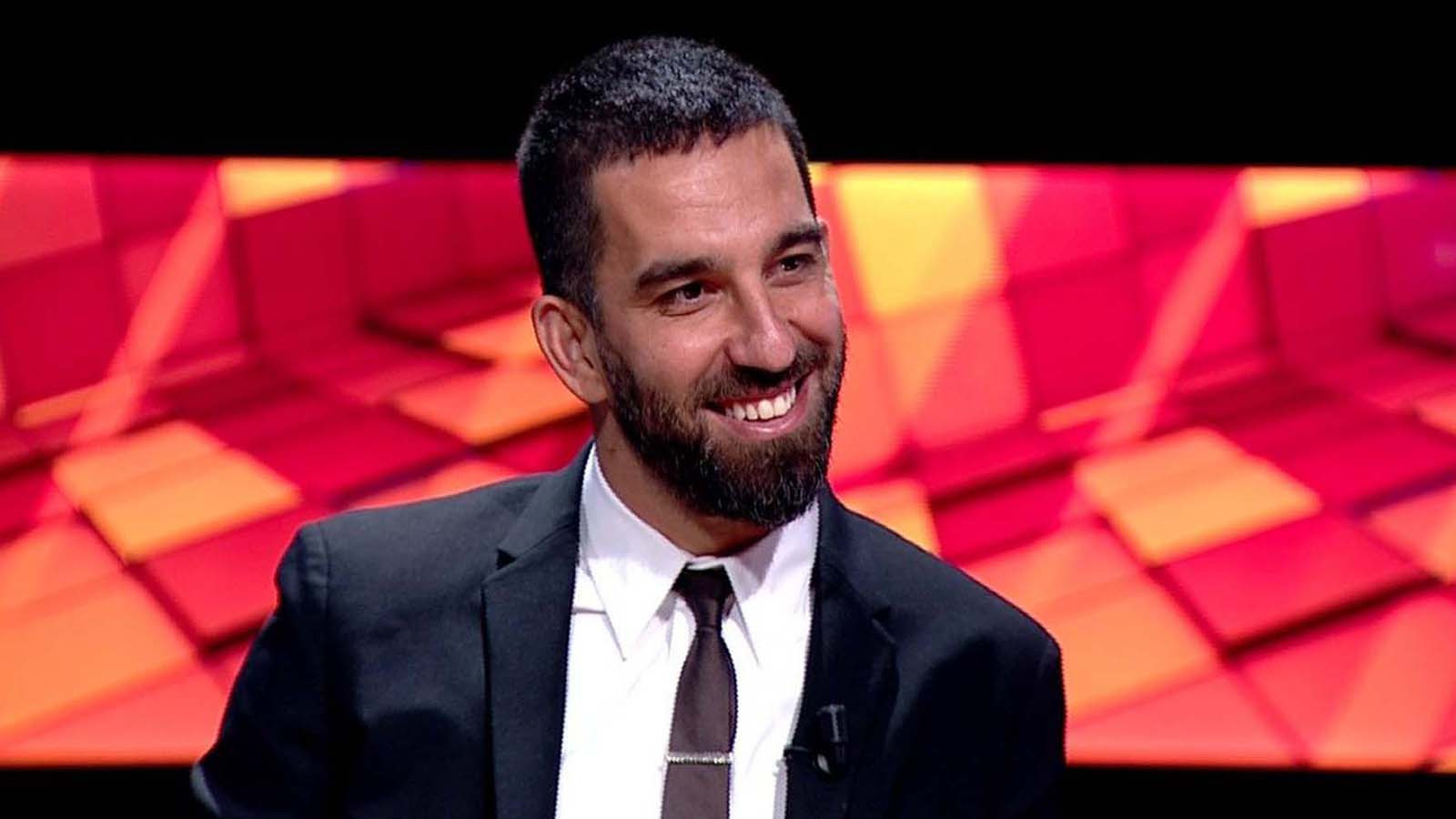 Futbol kariyeri bitti teknik direktör kariyeri başladı! Arda Turan Eyüpspor teknik direktörü oldu!