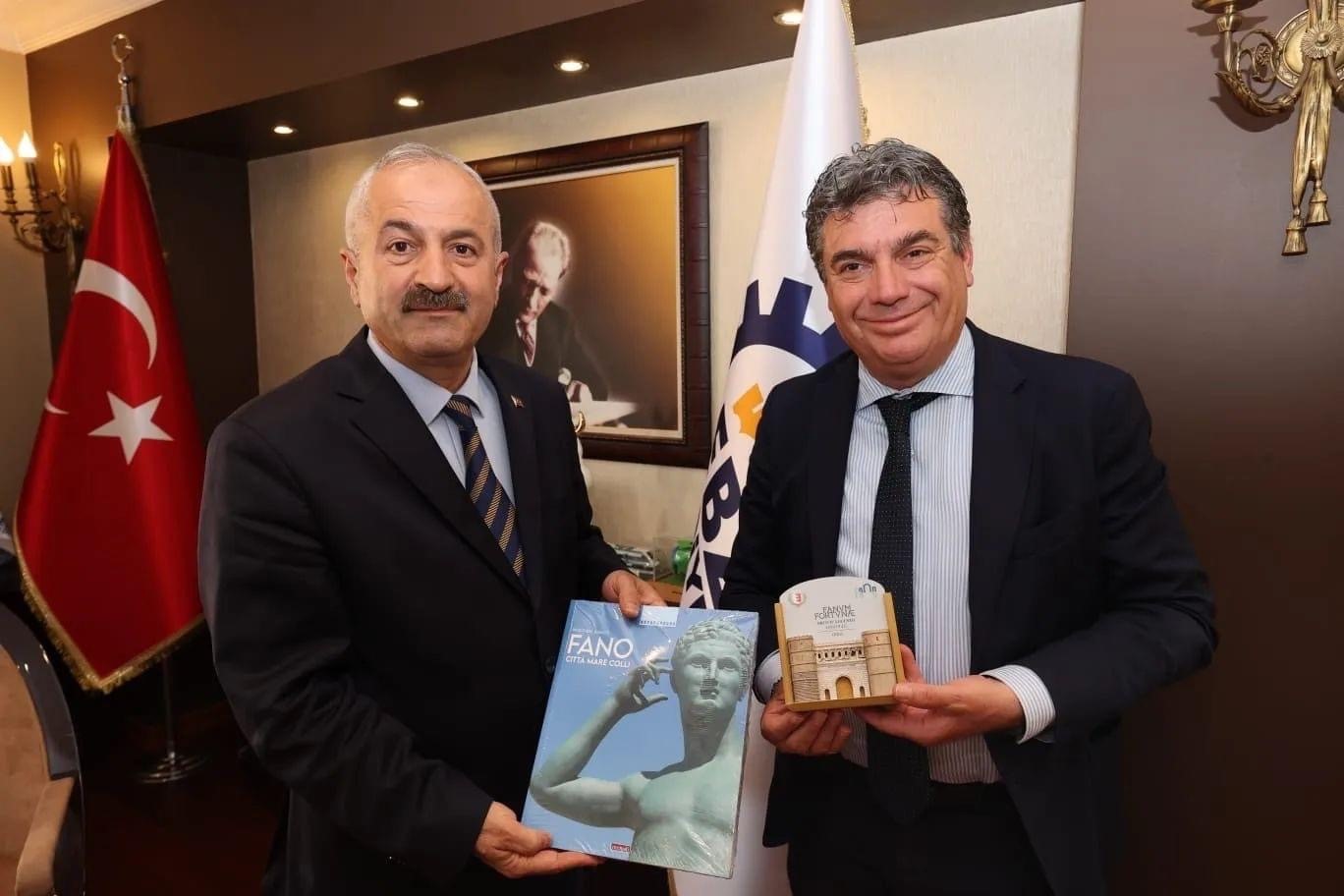 İtalyan heyet Gebze’de! Fano kenti Belediye Başkanı Massimo Seri'yi belediye başkanı Zinnur Büyükgöz ağırladı