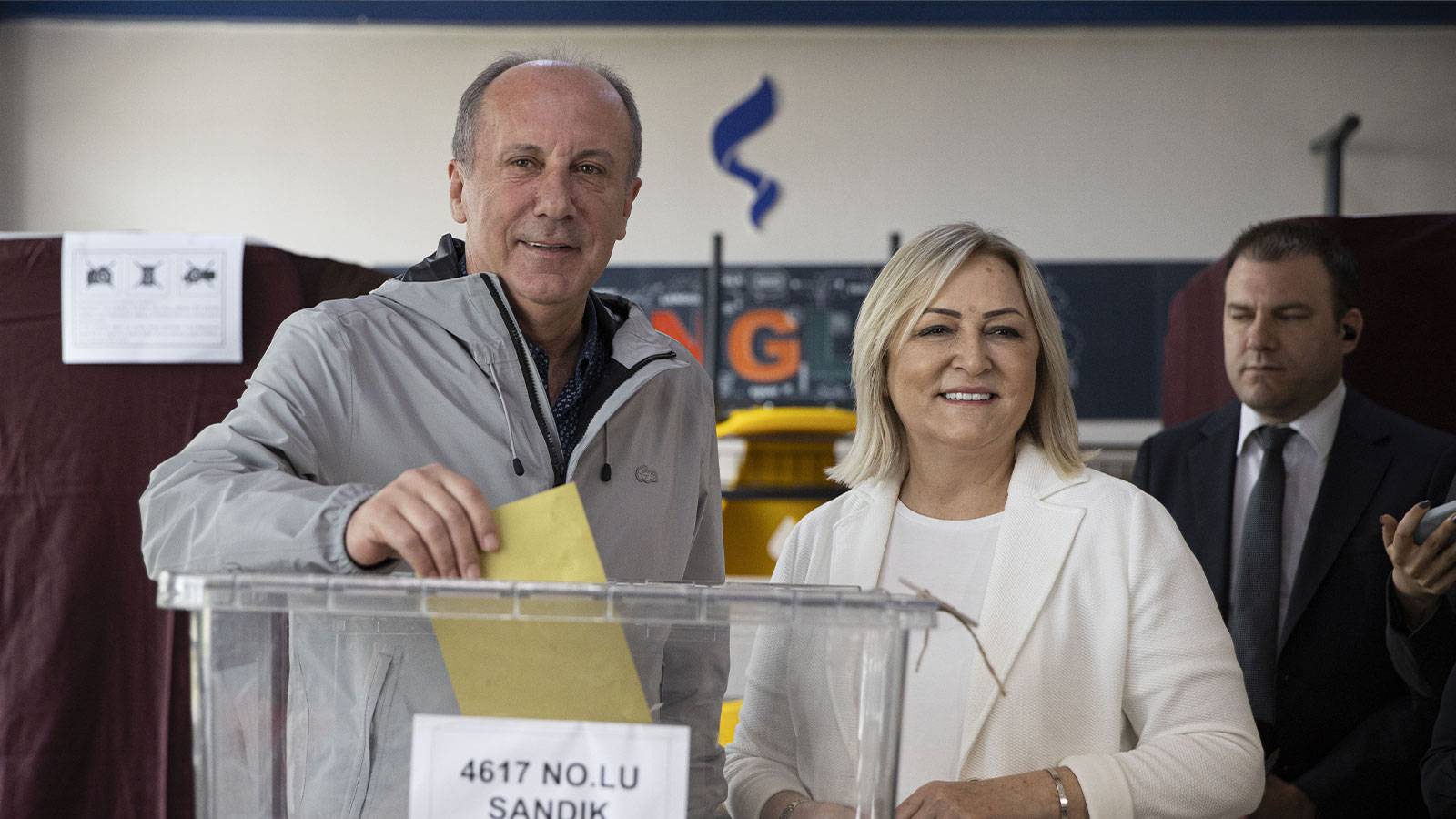 Memleket Partisi Genel Başkanı  Muharrem İnce oyunu kullandı
