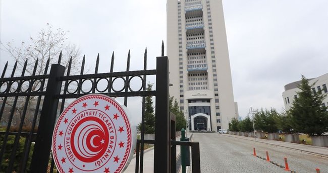 Ticaret Bakanlığı 2. El otomobil satışlarına yeni düzenleme getirdi! 1 Ocak 2024'e kadar yasaklandı!