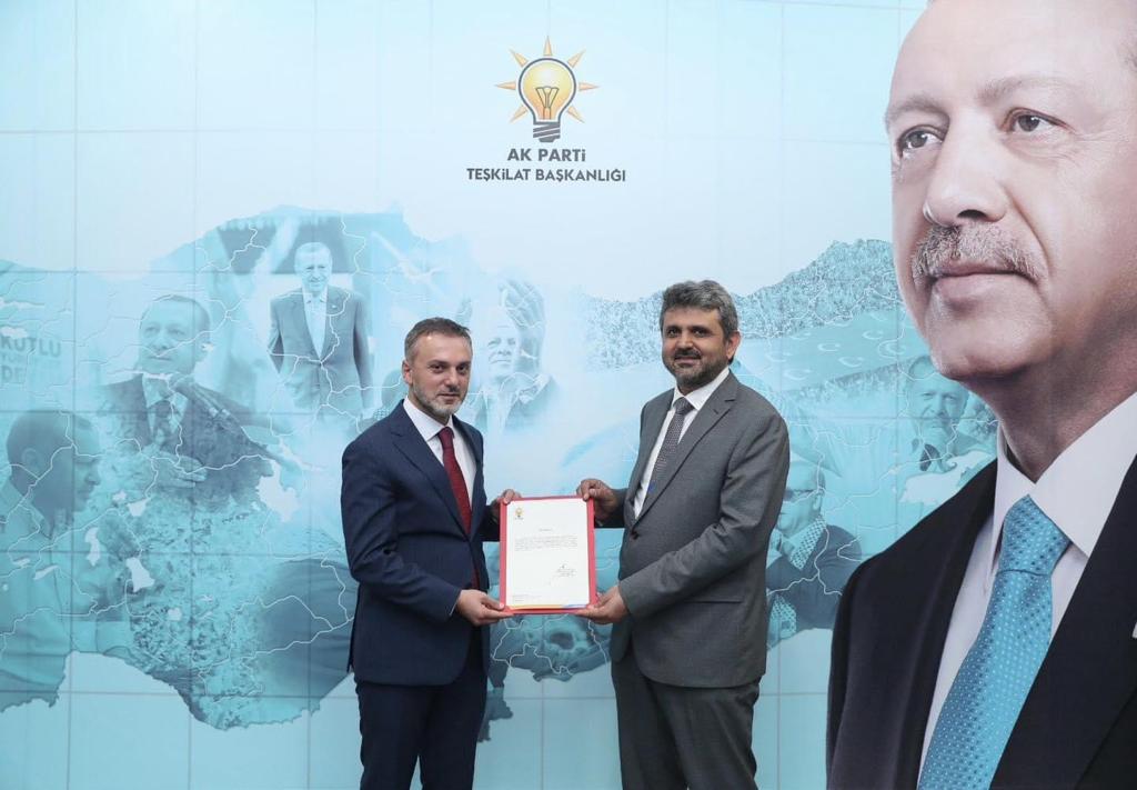 AK Parti Pendik ilçe başkanı Özer Sarıkaya oldu