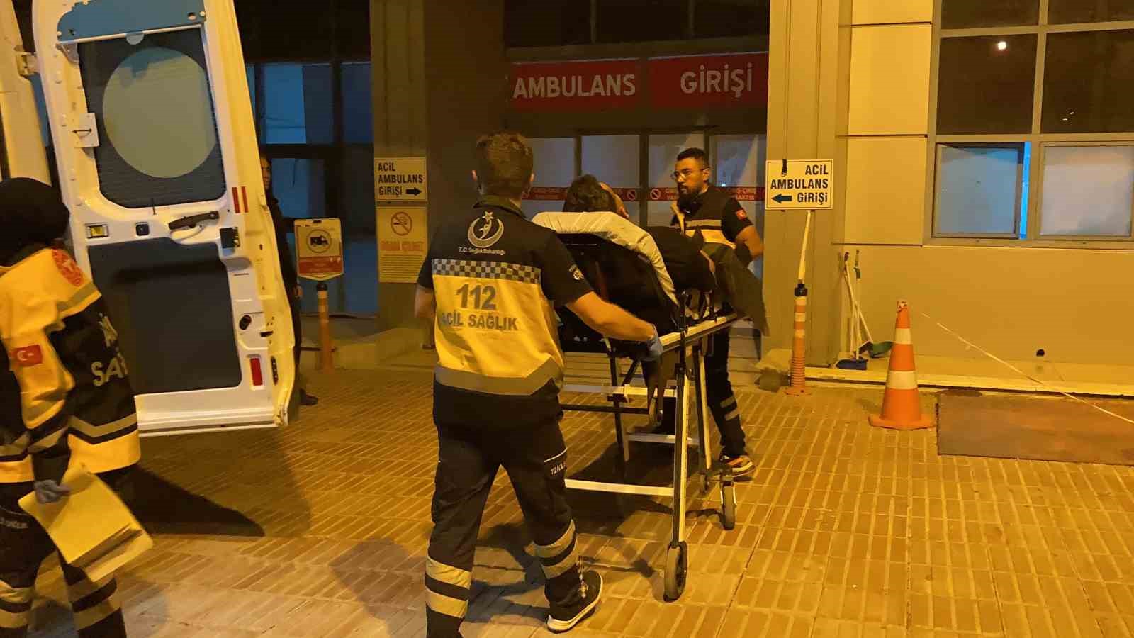 Aile tartışması faciayla bitti! Eşi ile tartışıp sinir krizi geçiren adam kendini bıçakladı
