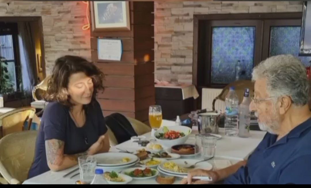 35 yıl sonra gelen şok! Ünlü oyuncu Metin Akpınar'ın yıllar sonra bir kızı olduğu ortaya çıktı!