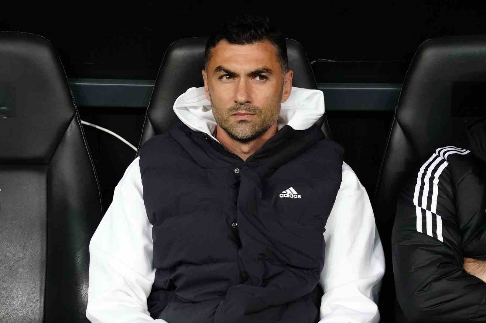 4 mağlubiyet, 2 galibiyet yaşamıştı! Burak Yılmaz Beşiktaş teknik direktörlüğünden istifa etti!
