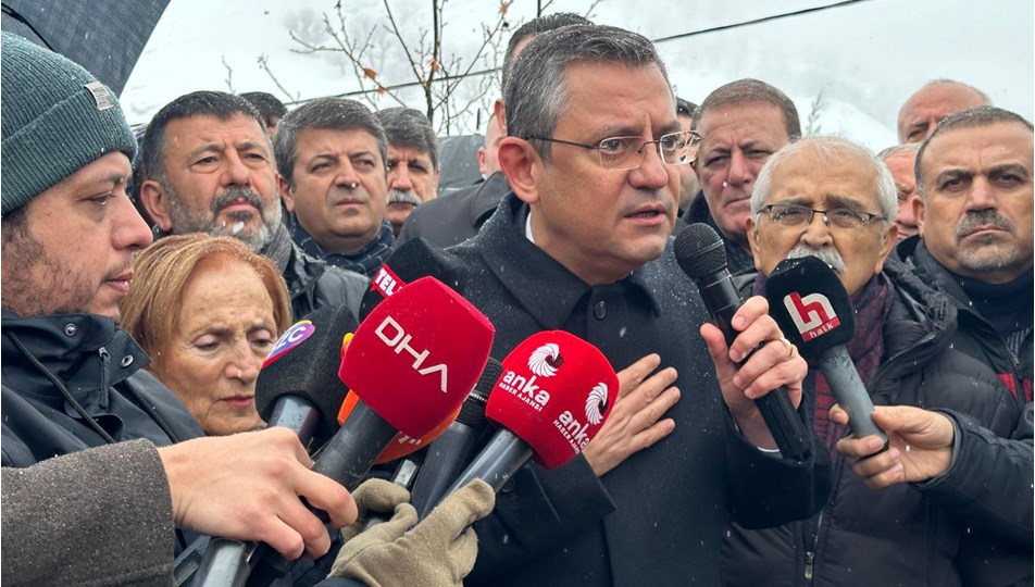 Haber CHP kulislerinden sızdı: Özgür Özel sonunda İmamoğlu'na rest attı | Tunç Soyer'in üzeri İzmir'de çizildi!