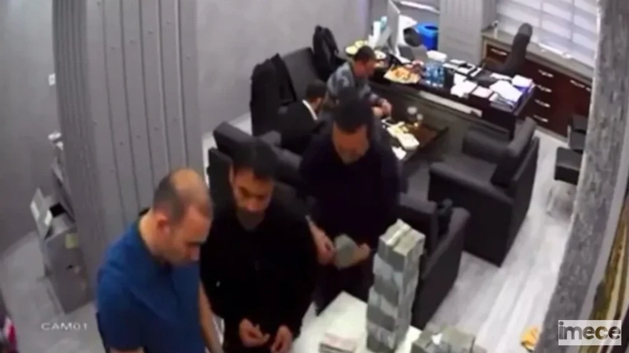 Türkiye'nin gündemine oturmuştu! Savcılık balya balya para sayan CHP'lileri ifadeye çağırdı