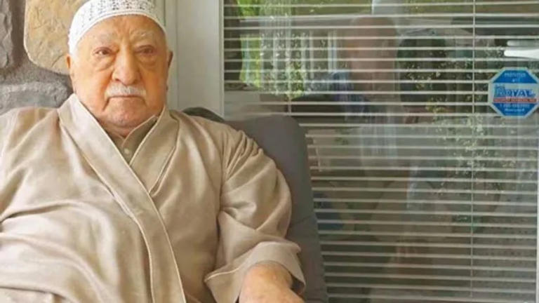 FETÖ terör örgütü lideri Fetullah Gülen'in kaçırıldığı yer belli oldu! Camdaki etiket yeni yerini ortaya çıkardı