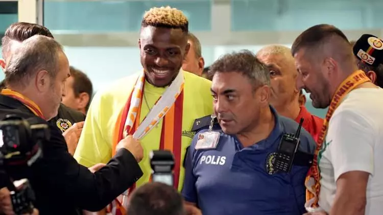 Galatasaray'ın yeni transferi Victor Osimhen kimdir, nerelidir, kaç yaşındadır? Futbol kariyeri