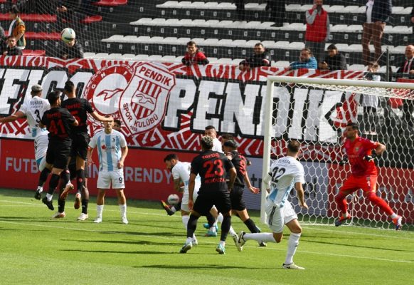 Siltaş Yapı Pendikspor sahasında Erzurumspor ile 0-0 berabere kaldı