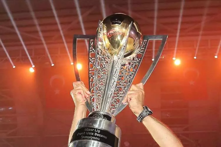 Bu sezon süper lig şampiyonu kim olur? Çok konuşulacak şampiyonluk anketi