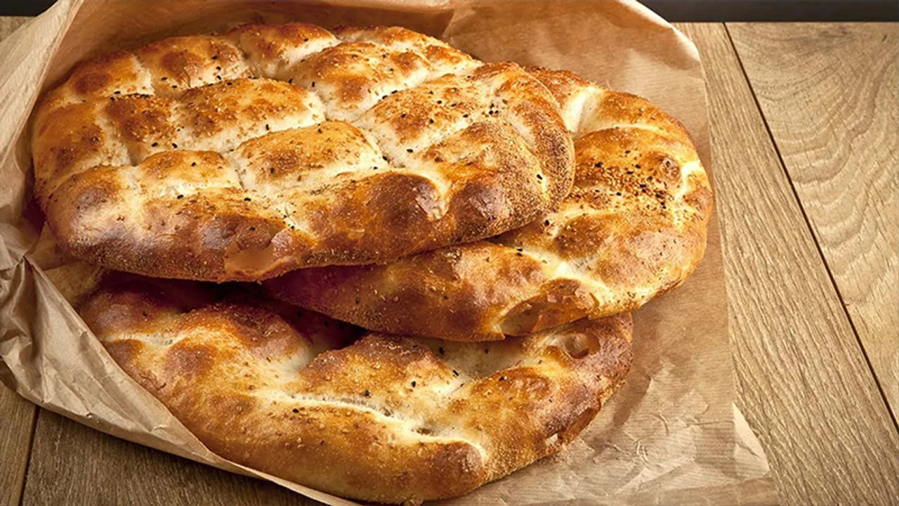 Ramazan sofralarının baş tacı pidenin fiyatı belli oldu: O, ilimizde pideye zam yok! Bu yıl ramazan pidesi ne kadar? 250 gram pide kaç TL olacak?