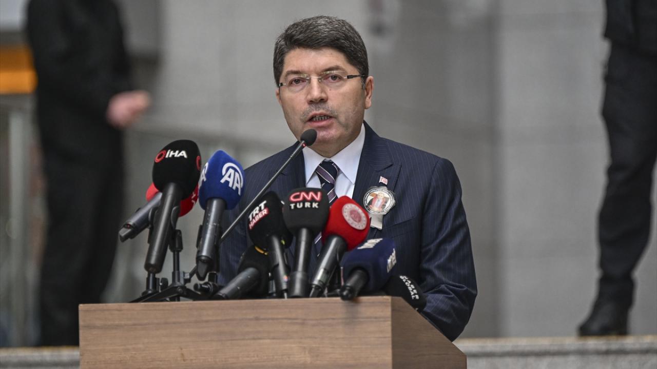 Bakan Tunç'tan İmamoğluna ilişkin flaş açıklama: Sokak çağrısı kabul edilemez, yargı kimseden talimat almaz!
