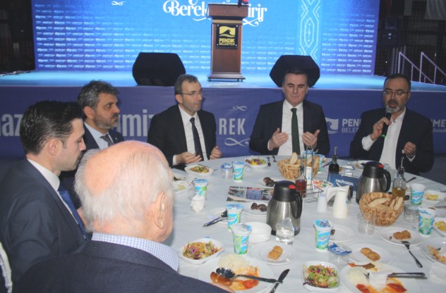 Pendik iftar sofrasında buluştu