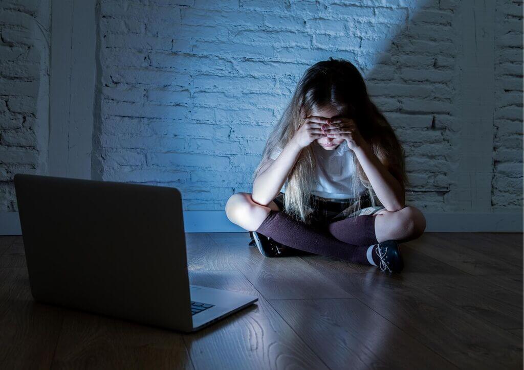 Küresel çocuk istismarı internet ağı çökertildi: İnterpol'ün kırmızı bültenle aradığı Mehmet Bozüyük Adana'da yakalandı!