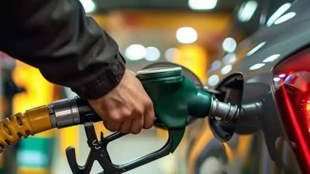 Motorine zam geldi, fiyatlar güncellendi: Güncel akaryakıt fiyatları