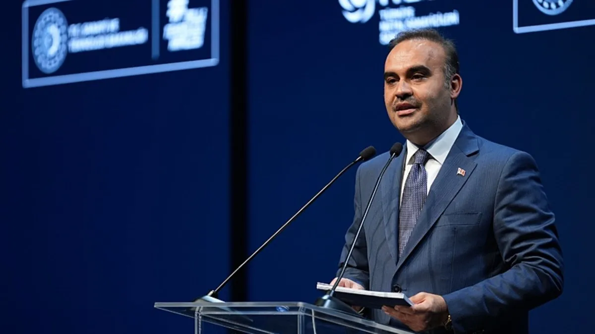 Bakan Kacır'dan önemli açıklama: Turizm gelirlerinde rekor kırdık!