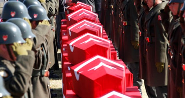 İdlib'deki saldırı: Son 45 yılda TSK'nın tek seferde yaşadığı en büyük kayıp!