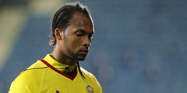 Arturo Mina'nın ülkesi Ekvador'da yaptırdığı Covid-19 testi pozitif çıktı