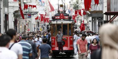 İstiklal Caddesi en fazla kalabalığa sahip cadde oldu: Ziyaretçi sayısı 90 milyonu aştı!