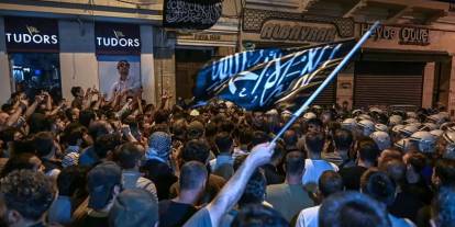 Leman Dergisi haddi aştı: Skandal karikatüre ve sorumlularına protesto sonrası gözaltı!