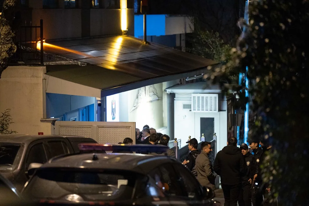 İmamoğlu protestolarında bulunan 94 provokatöre şafak operasyonu!