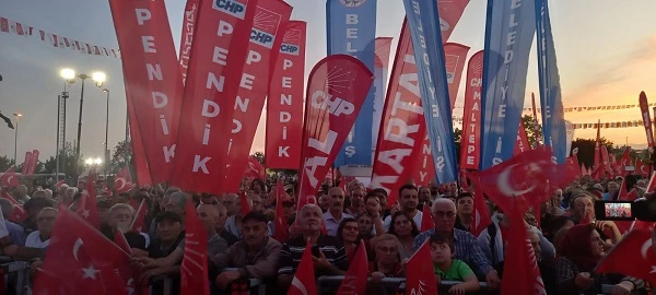 CHP Genel Başkanı Özgür Özel Pendik'te halka seslendi: Biz millet ne derse o olsun istiyoruz